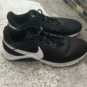 men’s Nike training shoes, size 11.5. Excellent condition.